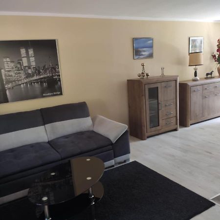 Dom Nad Jeziorem Strazym Zbiczno Bagian luar foto