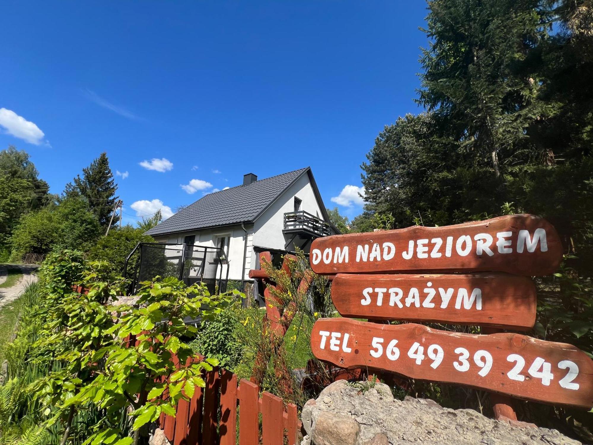 Dom Nad Jeziorem Strazym Zbiczno Bagian luar foto